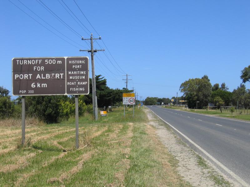 Port Albert - Around Port Albert: View south along South Gippsland Hwy towards Port Albert Rd