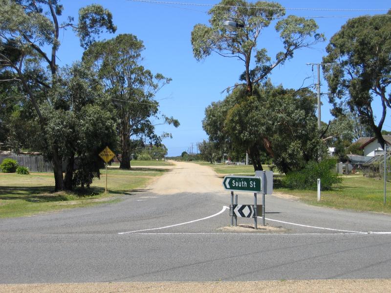 Port Albert - Around Port Albert: View east along South St at Tarraville Rd