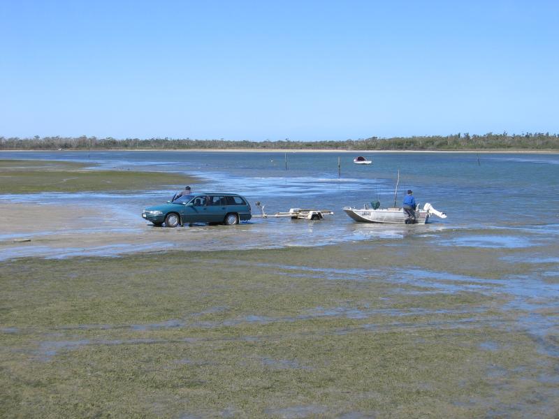 Port Albert - Manns Beach: Boat ramp, David St