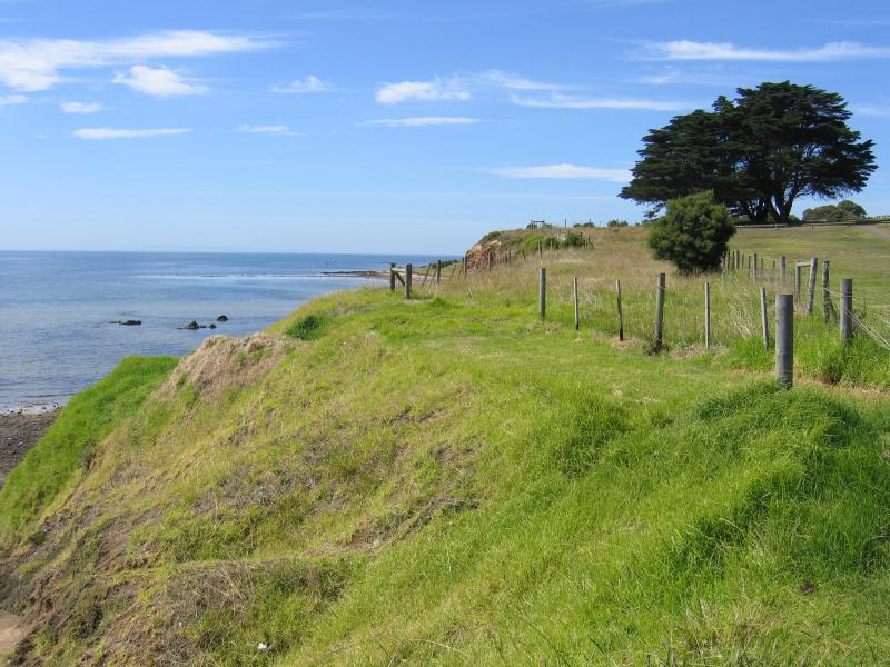 Portarlington - The Esplanade coastal road: View east along coast from The Esplanade at Fisher St