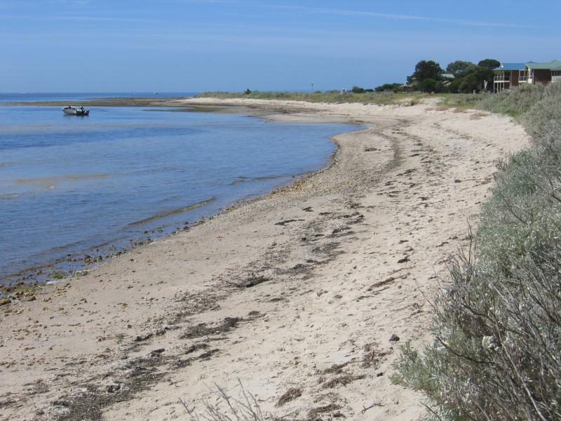 Portarlington - The Esplanade coastal road: View east along coast, The Esplanade between Mercer St and Oxley St