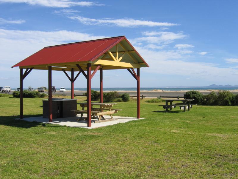 Portarlington - Point Richards: BBQ shelter at Rotary Childrens Park