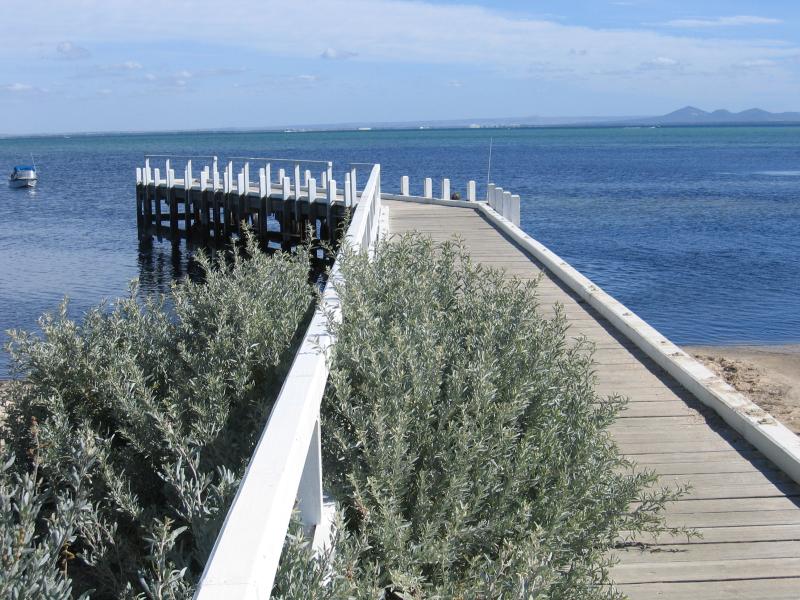 Portarlington - Point Richards: View along jetty