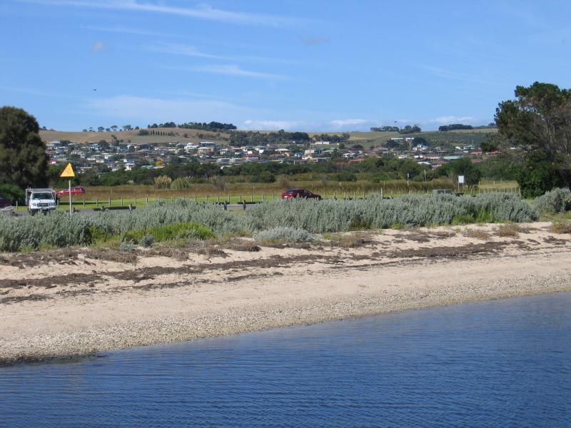 Portarlington - Point Richards: View towards coast and inland from jetty