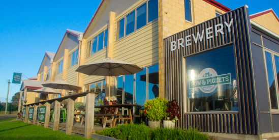 Sow & Piglets Brew Pub, Port Campbell