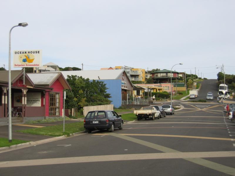 Port Campbell - Commercial centre and shops, Lord Street: View south-east along Cairns St towards Lord St