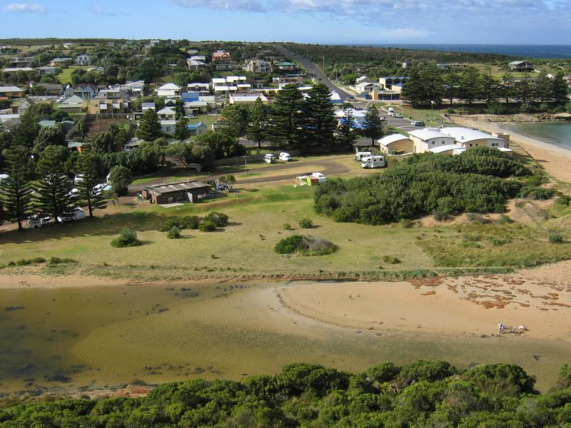 Port Campbell - Discovery Walk and views over Port Campbell Bay: View south-east across Port Campbell Creek and along Cairns St from Town Lookout