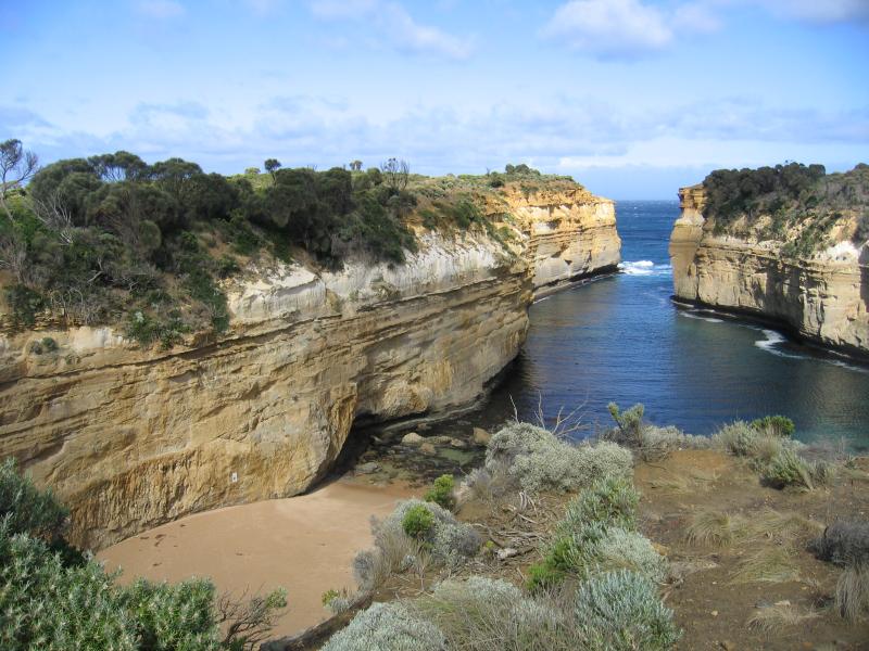 Port Campbell - Loch Ard Gorge, Muttonbird Island, Blow Hole, Thunder Cave: View along Loch Ard Gorge towards ocean