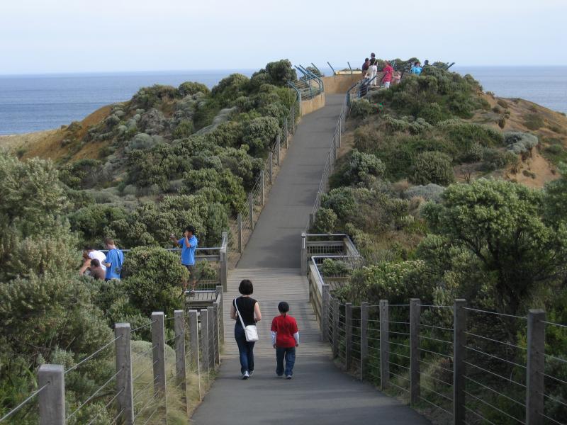 Port Campbell - 12 Apostles: Lookout