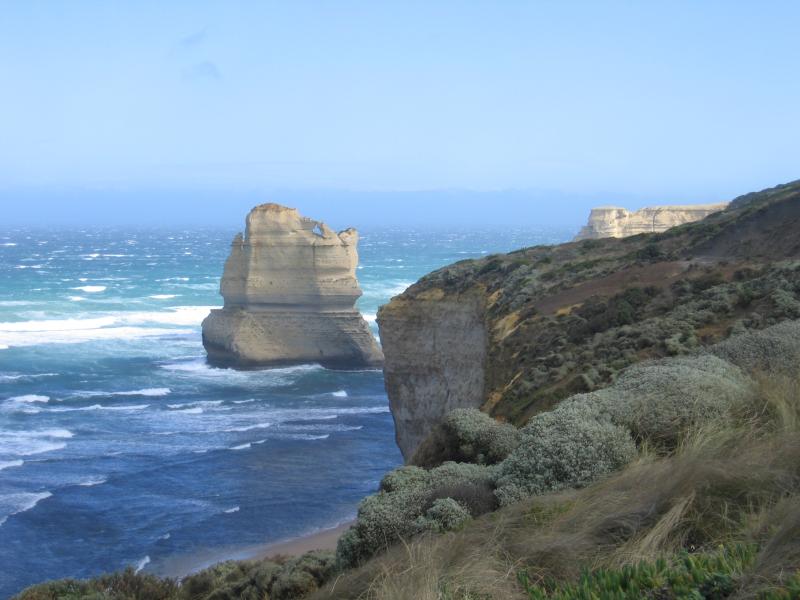 Port Campbell - Gibsons Steps: View west along coast towards Apostles