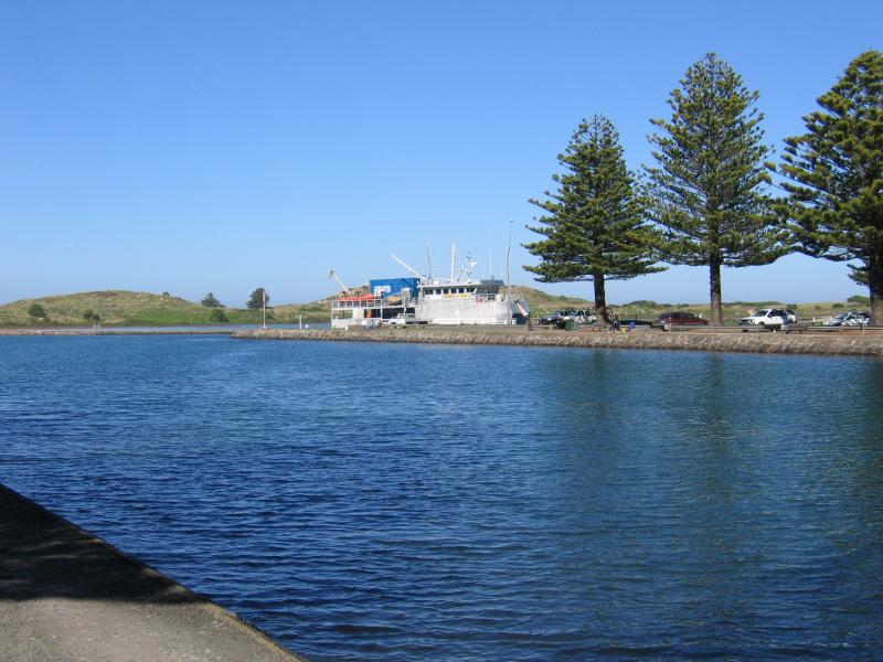 Port Fairy - Battery Hill Reserve, southern end of Griffiths Street: View south-east along Moyne River towards Martins Point and Griffiths Island