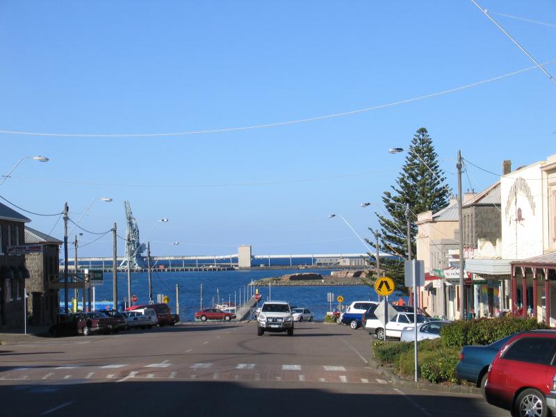 Portland - Shops around Percy Street: View east along Julia St towards Bentinck St