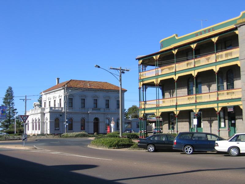 Portland - Shops around Bentinck Street: Mac's Hotel, view east along Gawler St towards Bentinck St and Old Customs House
