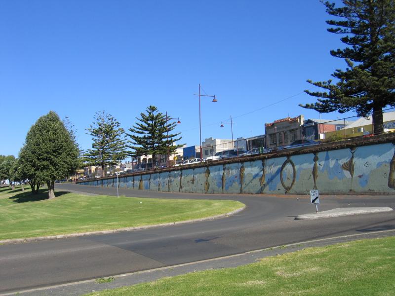 Portland - Foreshore and coastal attractions on Lee Breakwater Road: View south along entry ramp to Bentinck St shops from Lee Breakwater Road