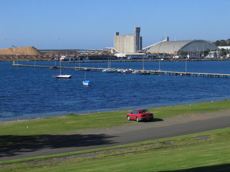 Portland - Foreshore and coastal attractions on Lee Breakwater Road - View south-east along coast towards marina