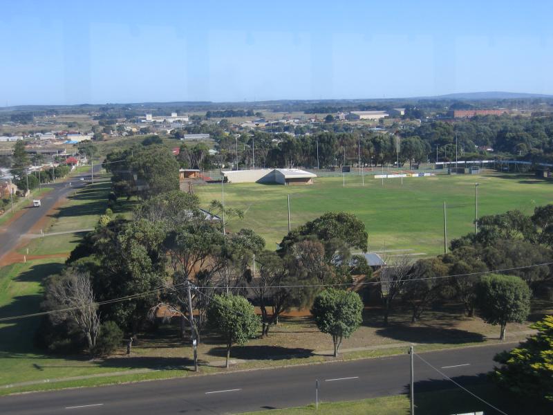 Portland - World War II Memorial Lookout Tower, Wade Street: View west through Flinders Park