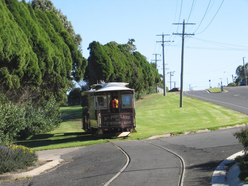 Portland - Botanic Gardens, Glenelg Street: Cable Tram heading west along Glenelg St at entrance to Botanic Gardens