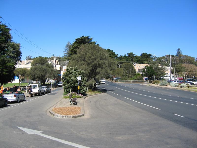 Portsea - Shops and commercial centre, Point Nepean Road: View east along Point Nepean Rd towards Nepean Pl