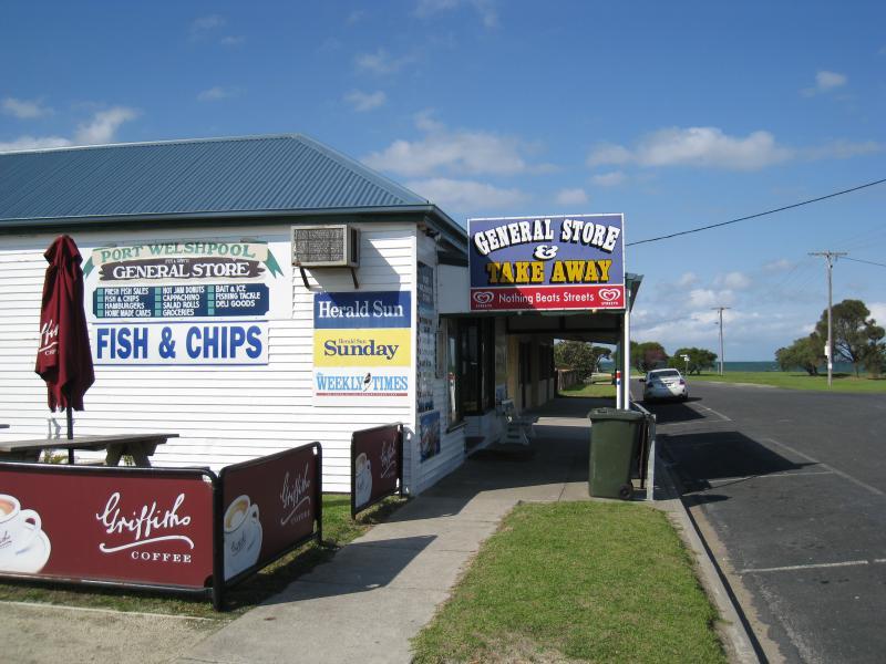 Port Welshpool - Commercial centre, Lewis Street between Turnbull Street and Robertson Street: View east along Lewis St at General Store