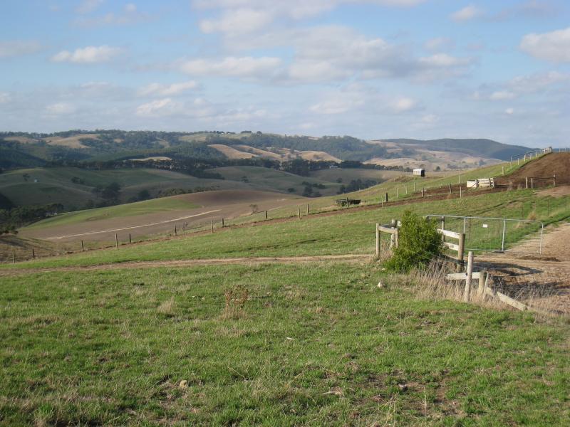 Port Welshpool - Slades Hill Road, Welshpool: North-easterly view, Slades Hill Rd, 2.5km from South Gippsland Hwy