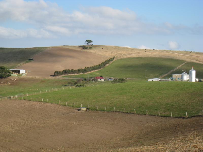 Port Welshpool - Agnes Falls Road: Southerly views, Agnes Falls Rd at Agnes River Rd