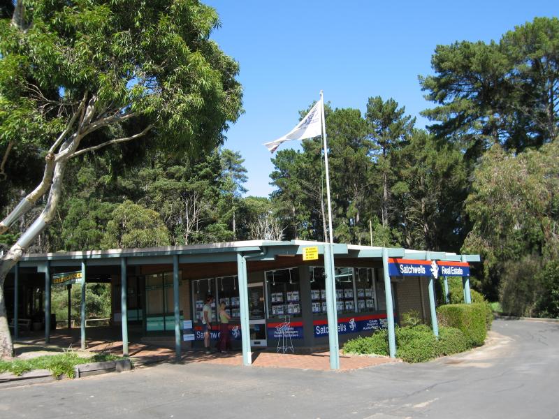 Red Hill - Shops, Red Hill Centrepoint, Shoreham Road: Shops