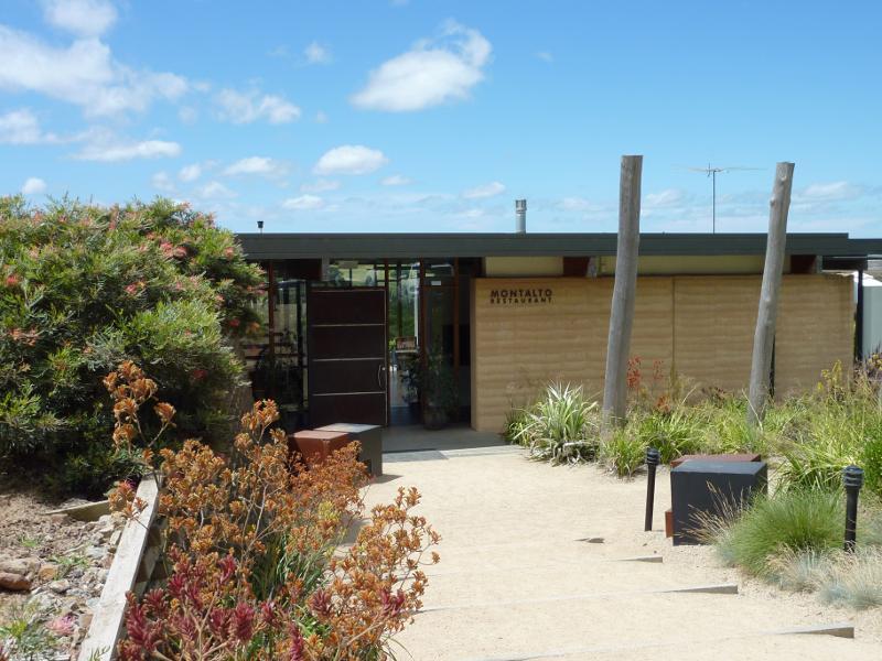 Red Hill - Montalto Vineyard, Shoreham Road: Restaurant entrance