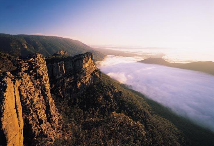 Grampians National Park - A misty valley