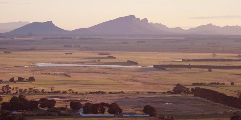 Grampians National Park - View of Grampians from Mount Rouse