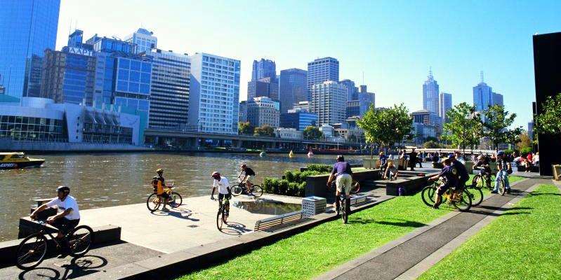 Melbourne City - Cycling along the Yarra River at Southbank