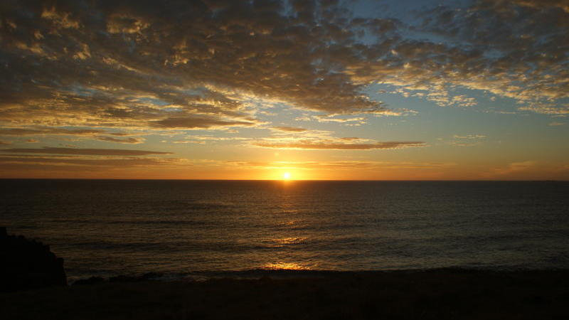 Phillip Island highlights - Sunset over the ocean, Pyramid Rock, Ventnor (photo by Michael Scott)