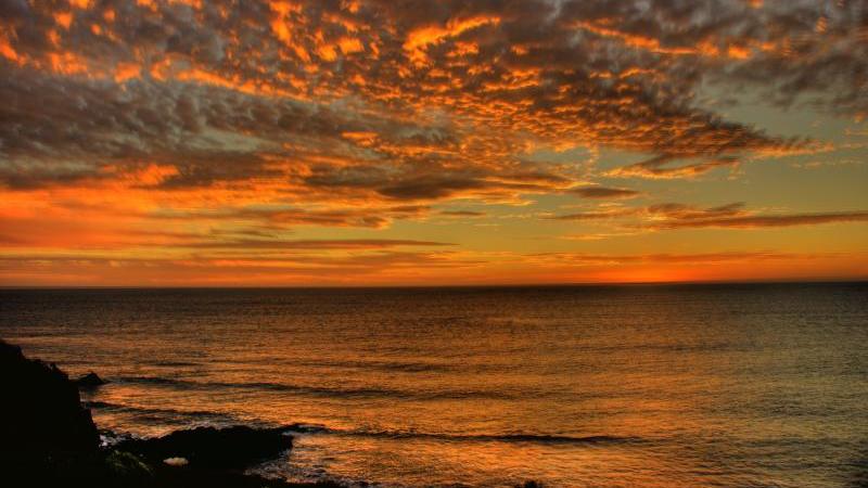 Phillip Island highlights - Sunset over the ocean, Pyramid Rock, Ventnor (photo by Michael Scott)
