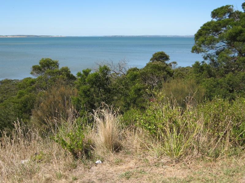 Rhyll - Rhyll Inlet: View north-east from northern end of McIlwraith Rd