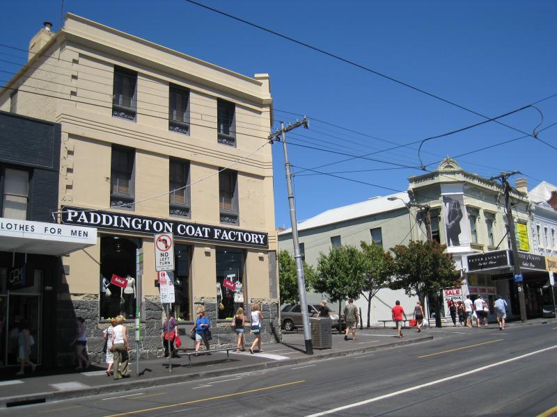 Richmond - Bridge Road: View west along Bridge Rd towards Waltham St