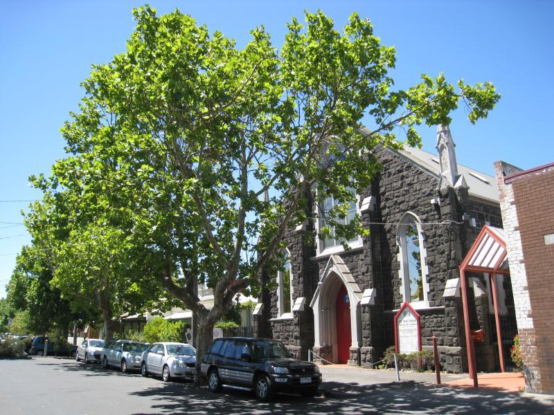Richmond - Victoria Street: St Mathhias Anglican Church, William St near Victoria St