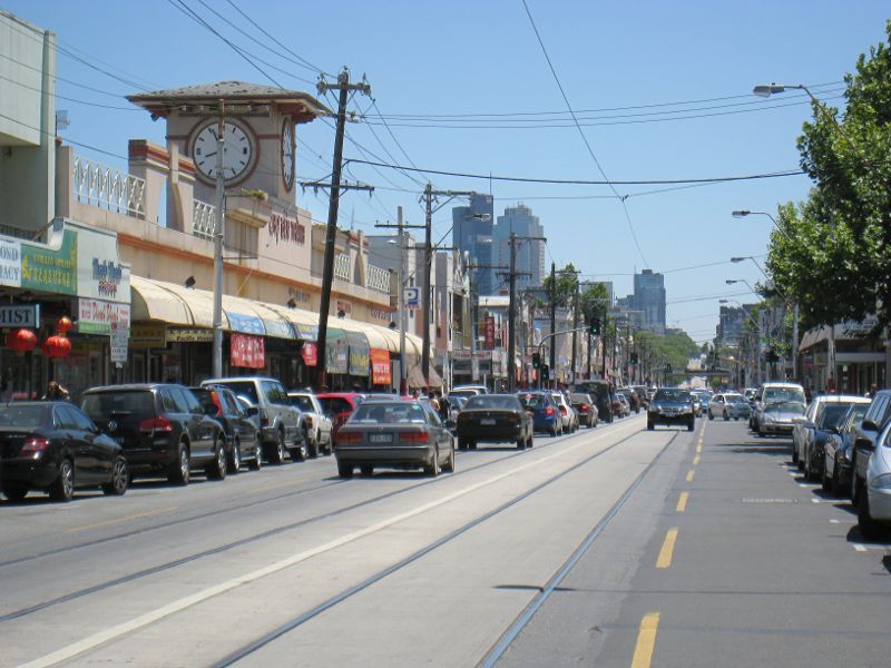 Richmond - Victoria Street: View west along Victoria St towards Albert St