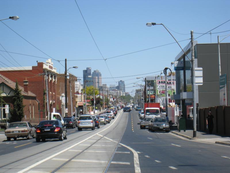 Richmond - Victoria Street: View west along Victoria St at Burnley St