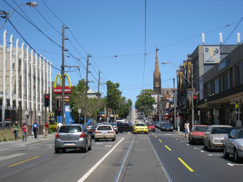 Richmond - Church Street: View south along Church St towards Bridge Rd