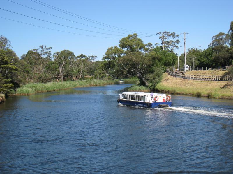 Richmond - Yarra River along southern border of Richmond with South Yarra: View east along Yarra River towards southern side of Herring Island