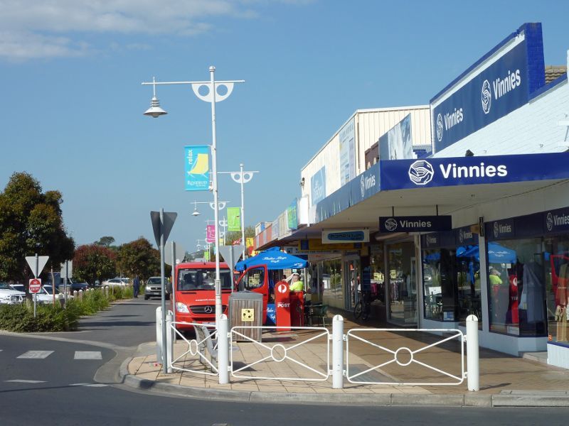 Rosebud - Shops and commercial centre, Point Nepean Road: View east along Pt Nepean Rd at 9th Av