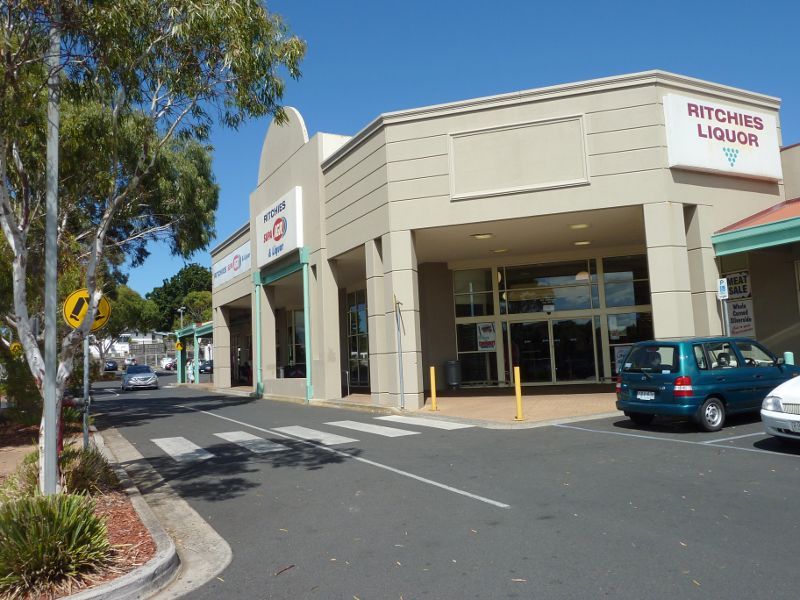 Rosebud - Shops and commercial centre, Point Nepean Road: Supermarket at Rosebud Central Shopping Centre, west end of McDowell St
