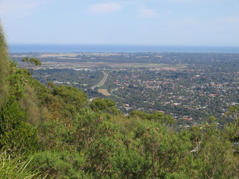 Rosebud - Views of Rosebud from Arthurs Seat: South-westerly view across Rosebud towards St Andrews Beach and Bass Strait
