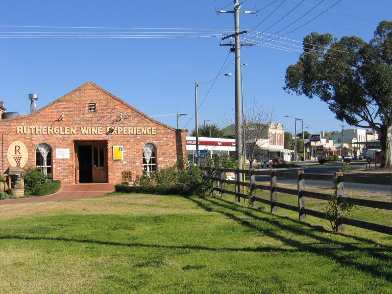 Rutherglen photos Travel Victoria & visitor guide