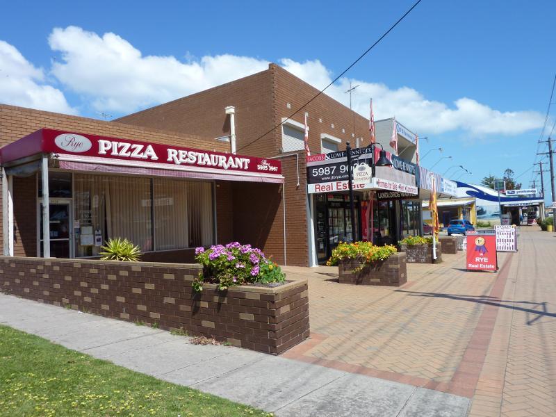 Rye - Commercial centre and shops, Point Nepean Road - View west along Point Nepean Rd at Weeroona St