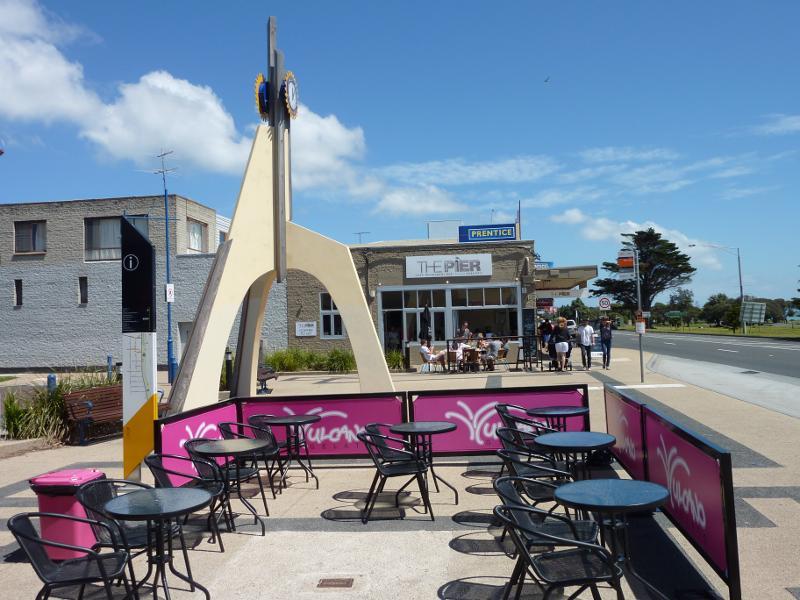 Rye - Commercial centre and shops, Point Nepean Road: View west along Point Nepean Rd towards clocktower at Napier St