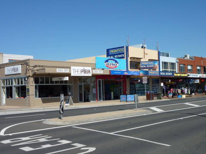 Rye - Commercial centre and shops, Point Nepean Road: Shops along southern side of Point Nepean Rd, just west of Napier St