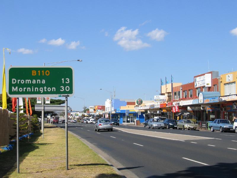 Rye - Commercial centre and shops, Point Nepean Road: View east along Point Nepean Rd between Napier St and Dundas St