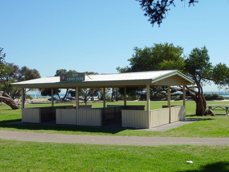 Rye - Foreshore park along Point Nepean Road on east side of Rye Pier: Rye Lions Park shelter viewed from Point Nepean Rd