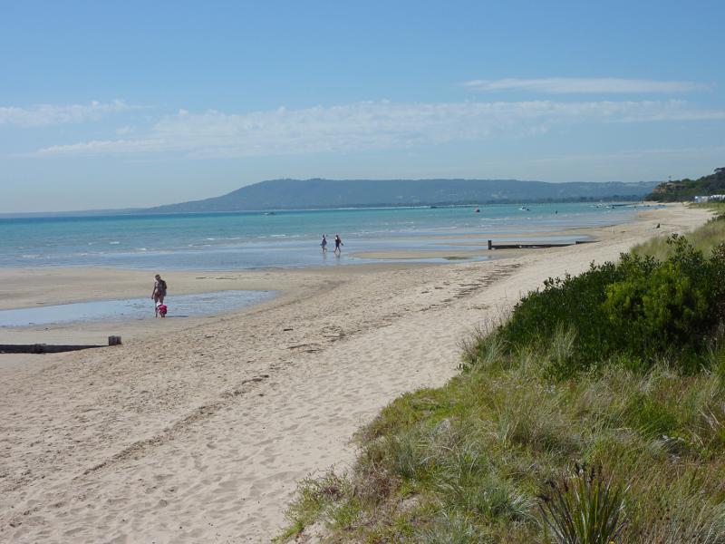 Rye - Beach and foreshore between Tyrone Boat Ramp and Flinders Street: View east along beach towards Arthurs Seat
