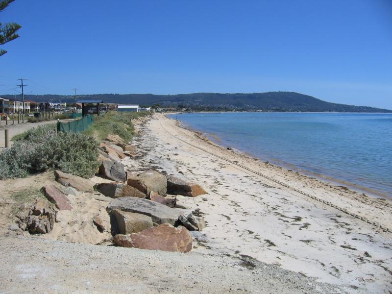 Safety Beach - Beach, coast and foreshore: View south along coast, south of Safety Beach Sailing Club